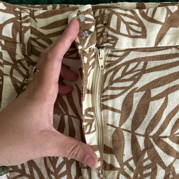 House of Harlow Wide Leg Pleated Linen blend Pant - Picture 5 of 6